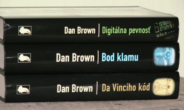 Dan Brown_3knihy.JPG